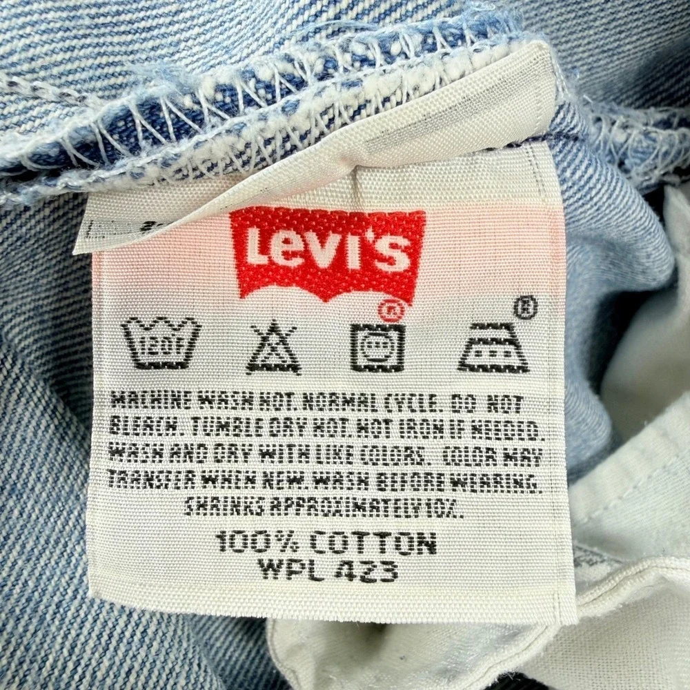 VTG Levis 501xx Mens Jeans 32x33 Light Wash‎ Button Fly Made in USA Tag 34x36